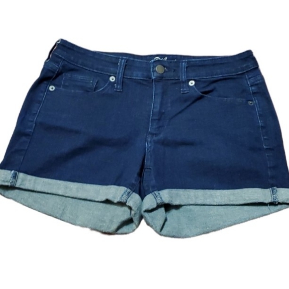 Universal Threads Shorts Size 6
